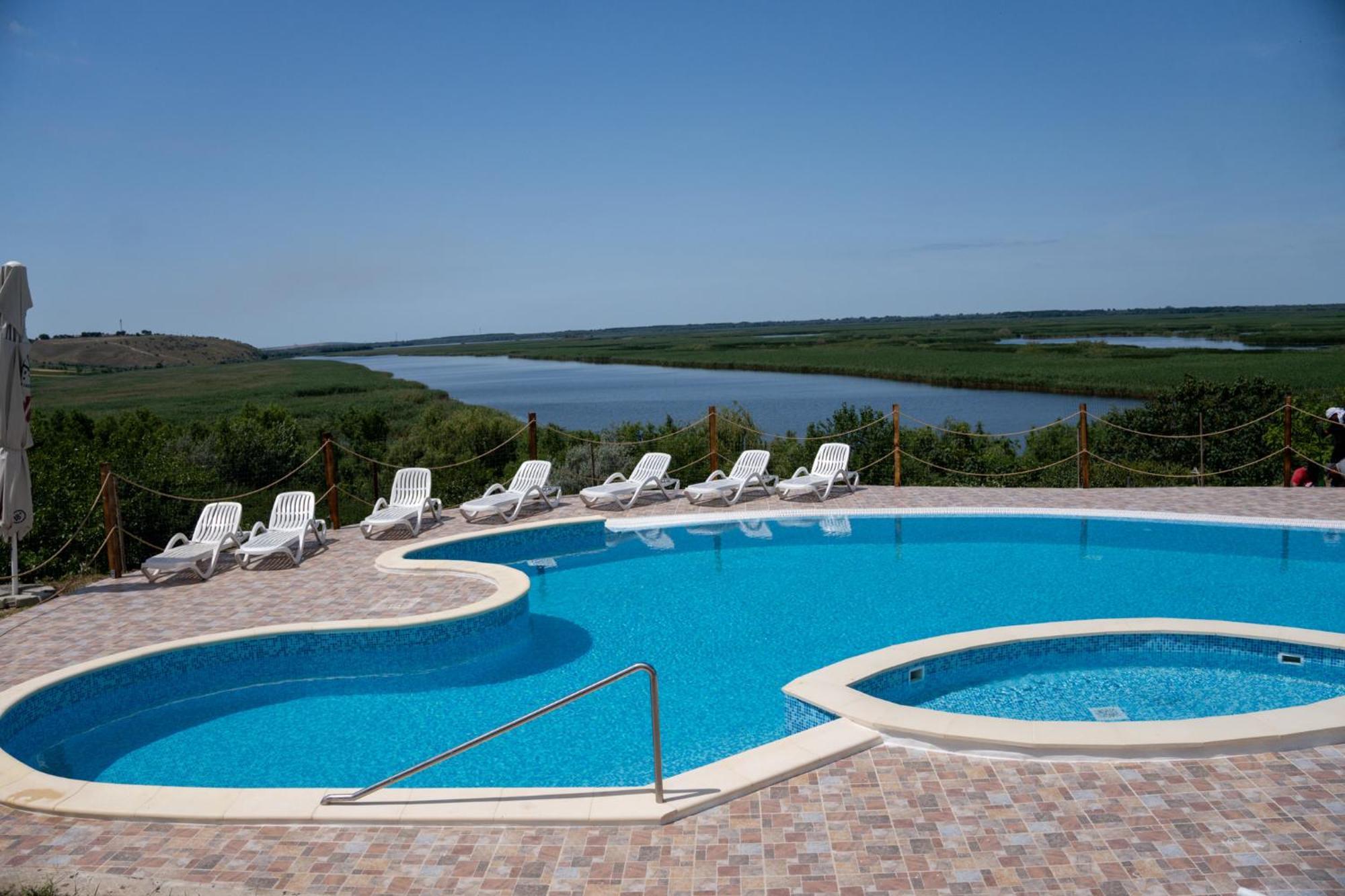 Delta Nature Resort Tulcea Bagian luar foto